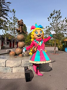 Maggy fait son entrée au Parc Bagatelle ! 